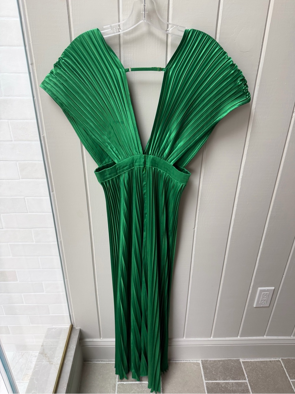 L’Idee Emerald Pleated Deep V-Neck Gown - Picture 2 of 6